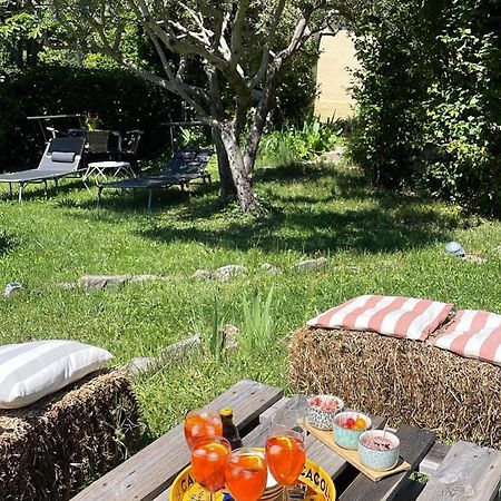 Вилла Sainte Victoire Le Cabanon Puyloubier Экстерьер фото